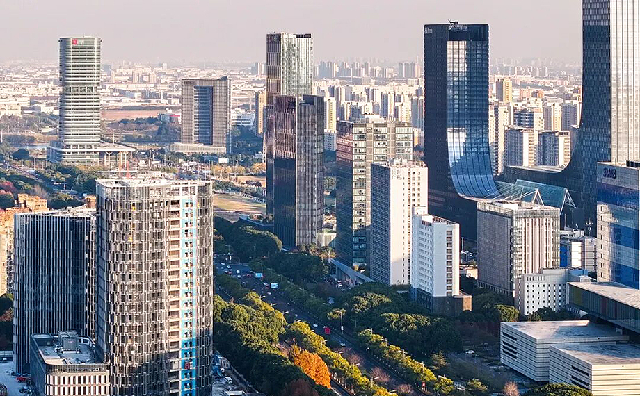 多維賦能 點燃產業強區新引擎